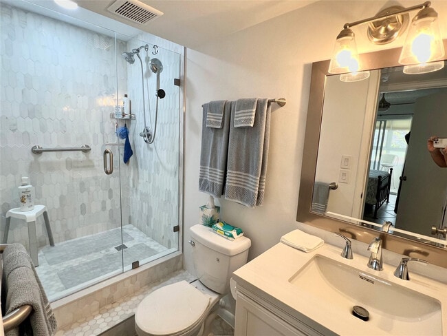Building Photo - 531 Durham Cir