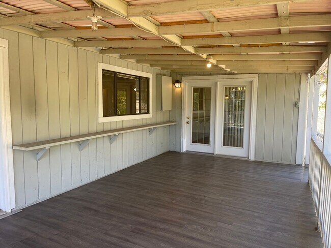 Building Photo - 7469 Gabor St