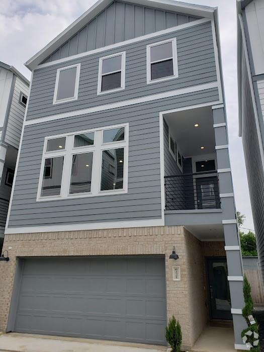 Building Photo - 622 Janisch Rd