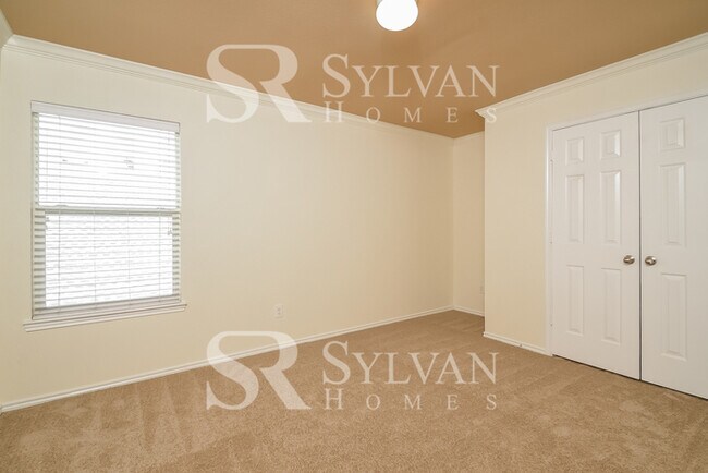 Building Photo - Everything you have been dreaming of is here. Lease today!