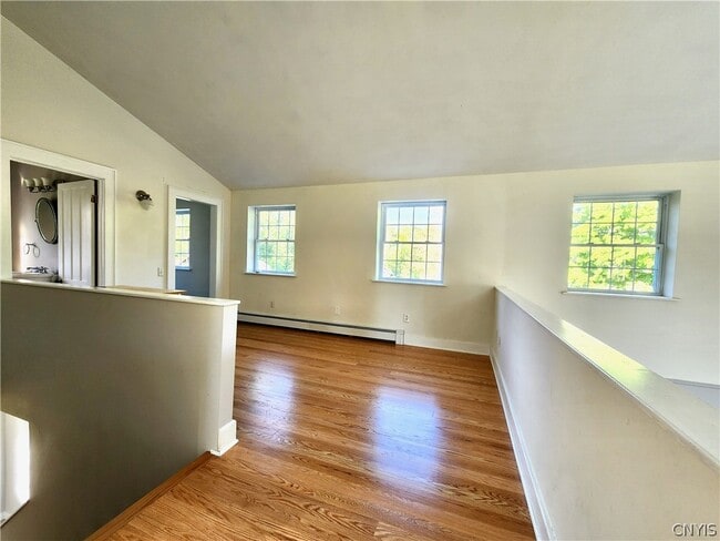 Building Photo - 15 Etna Rd