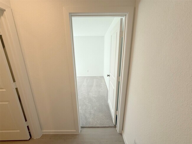 Building Photo - 505 Robin Ct