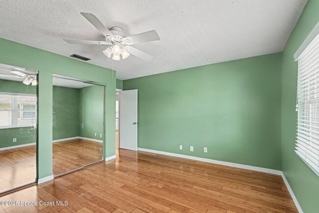 Building Photo - 1047 Small Ct