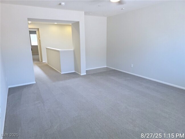 Building Photo - 905 Claystone Ridge Ave