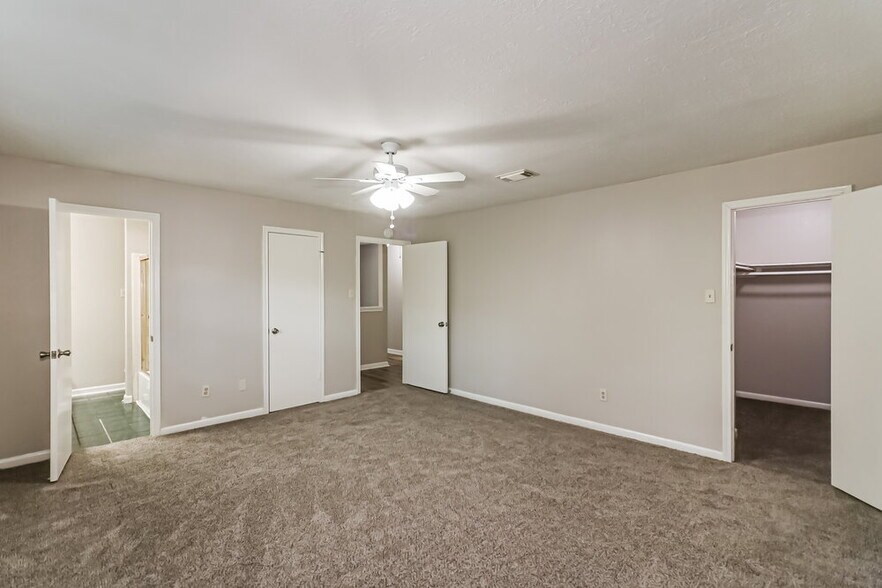 Building Photo - 15127 Camino Del Sol Dr