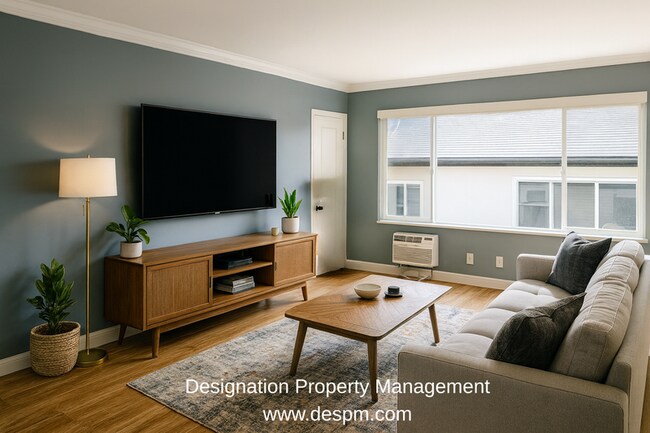 Building Photo - 7638 Hampton Ave