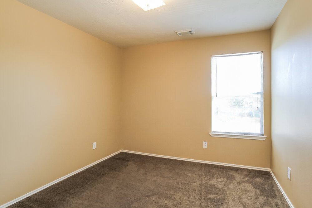 Building Photo - 21211 Linden House Ct