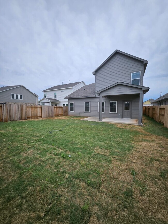 Building Photo - 2727 Crest Creek Ln