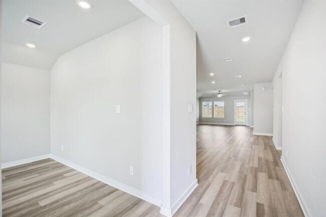 Building Photo - 3030 Marble Wy