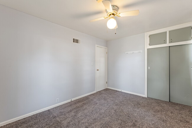 Building Photo - 22 E Hawthorne St