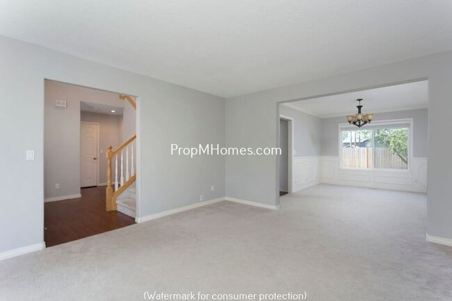 Building Photo - Charming Four Bedroom Bethany Home w/ Fully Fenced Yard!