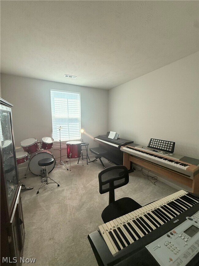 Building Photo - 3293 Stafford Dr
