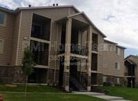 Building Photo - 2510 Charleston Ave