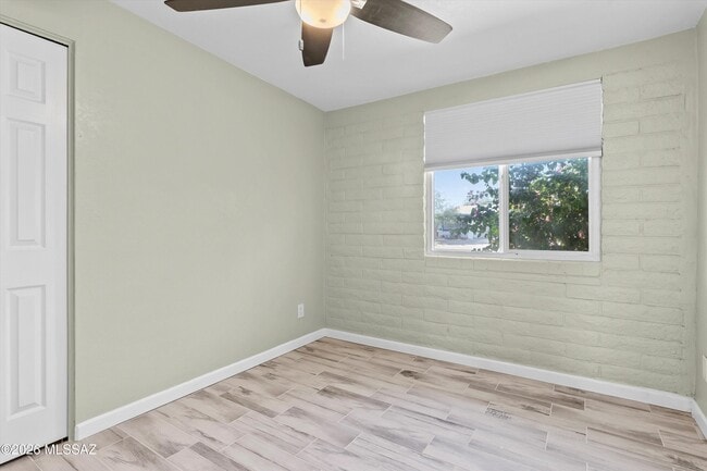 Building Photo - 3100 W Shumaker Dr