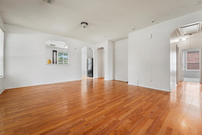 Building Photo - 24203 Pinecreek Point