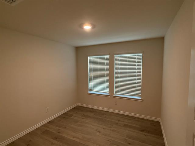 Building Photo - 1324 McCasland Dr