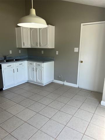 Building Photo - 2101 Pennington Dr