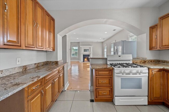 Building Photo - 196 N McNeil St