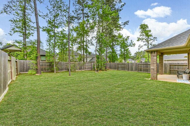 Building Photo - 123 Buttonwood Ct
