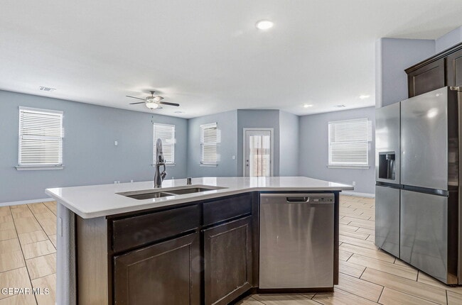 Building Photo - 4704 Marisabel Azcarate St