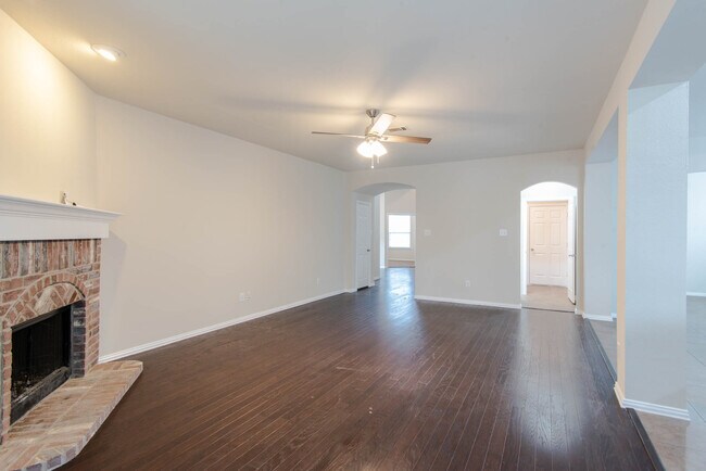 Building Photo - 1512 Cockatiel Dr