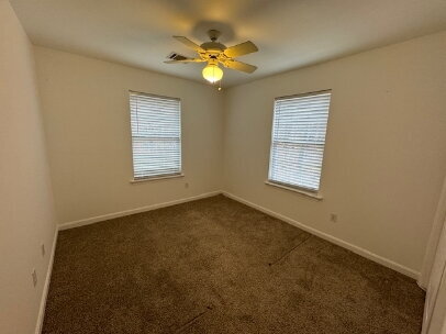 Building Photo - Move In Special 1/2 Off First Full Month with move in by 4/20/2026 - Pet Friendly 4-Bedroom Retre...