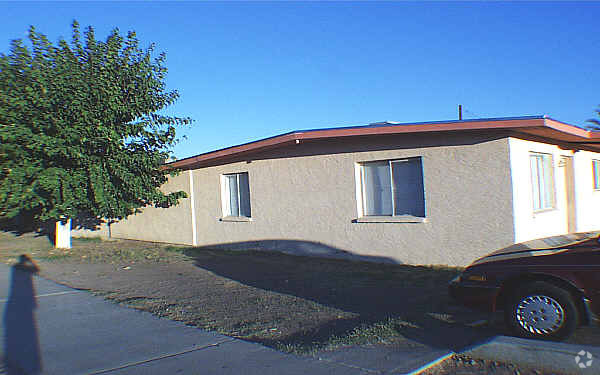 Primary Photo - 9420 9430 W Van Buren