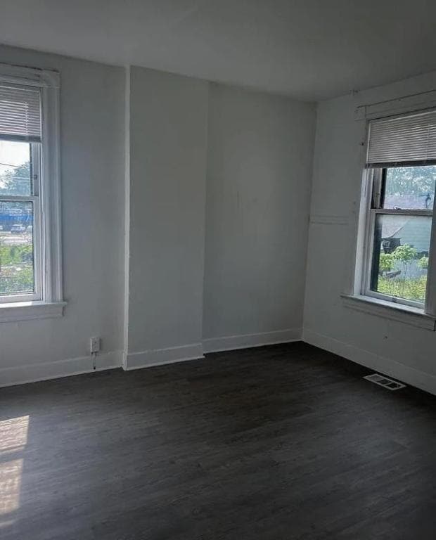 Building Photo - 824 Canaan Ave