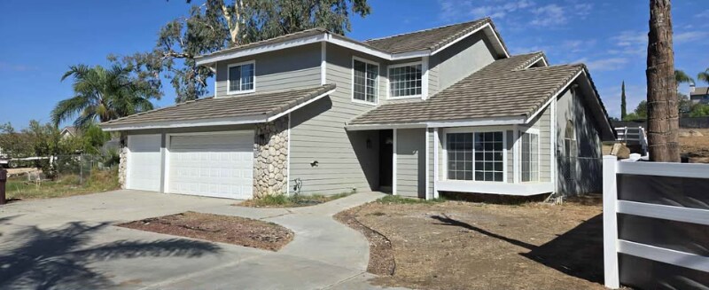 Building Photo - 18604 Newman Ave