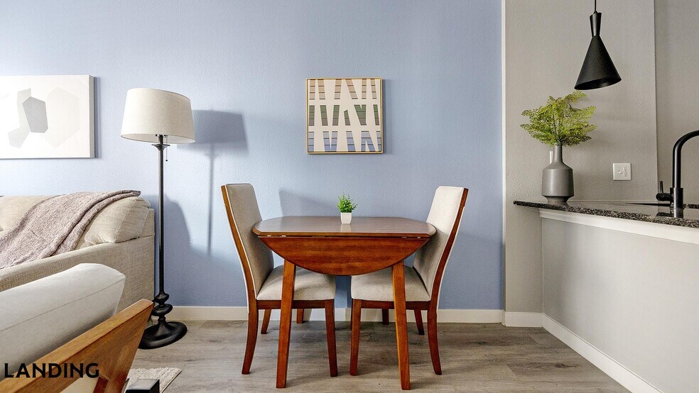 Building Photo - 901 Colorado Blvd