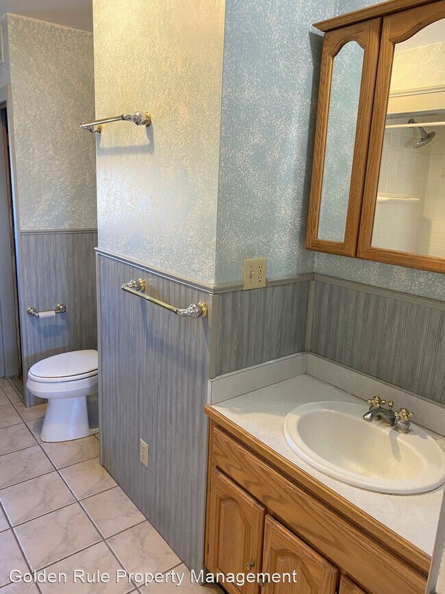 Building Photo - 3 br, 2 bath House - 301 S Speare St