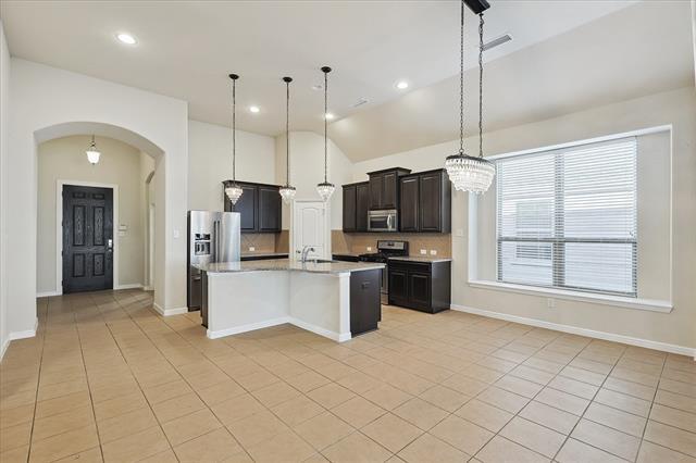 Building Photo - 905 Green Coral Dr