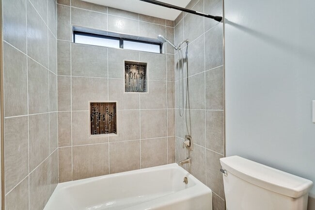 Building Photo - Welcome Home!!! - Great Location, Near Val...