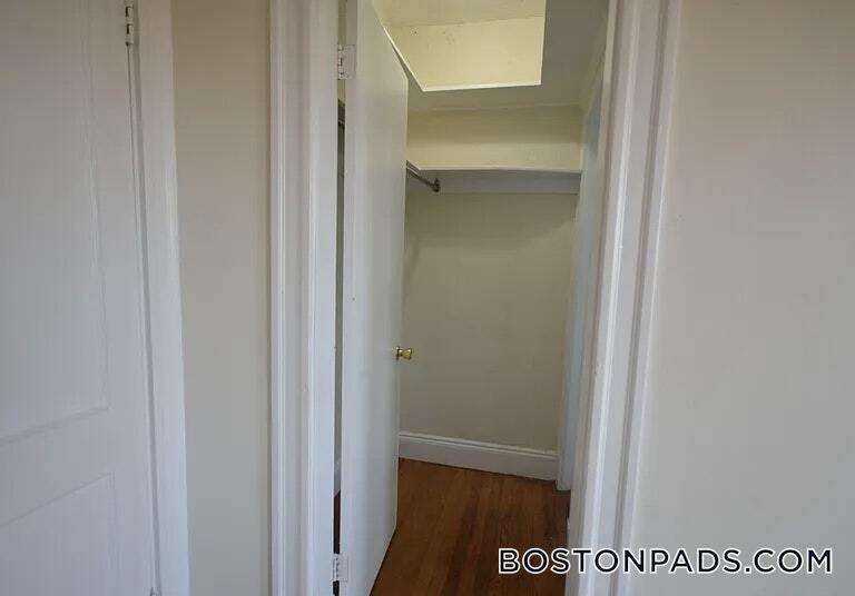 Building Photo - 1167 Boylston St