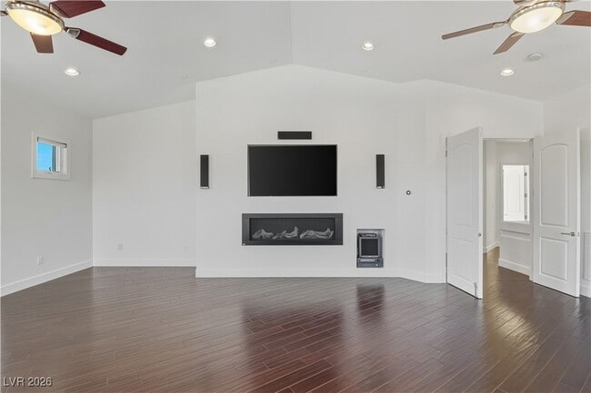 Building Photo - 5101 Mountain Foliage Dr