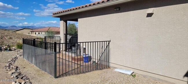 Building Photo - 70 W Cottonwood Ln