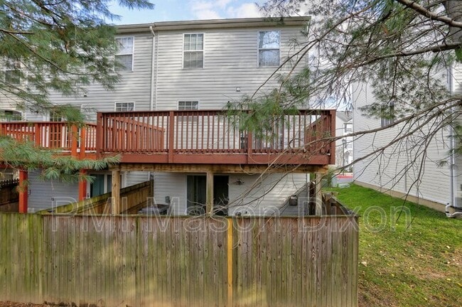 Building Photo - 8847 Goose Landing Cir