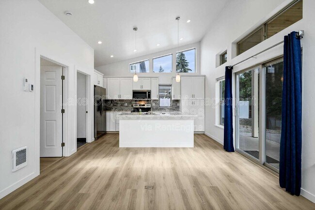 Building Photo - 510 N 15th St