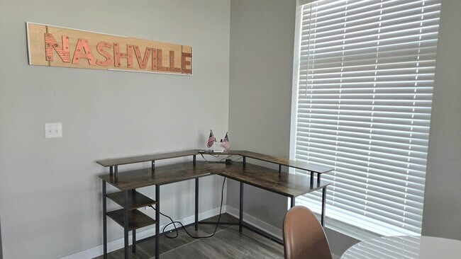 Building Photo - 1505 54th Ave N