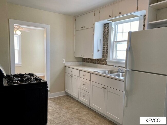 Building Photo - Four Bedroom in the Heart of FoCo