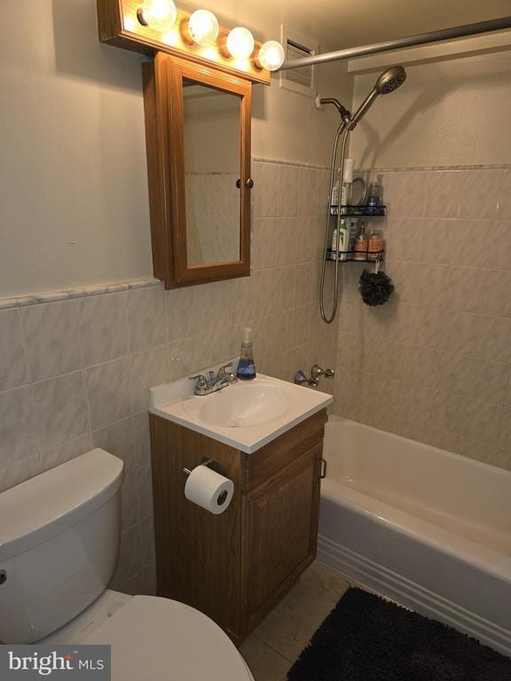 Building Photo - 2101 Chestnut St