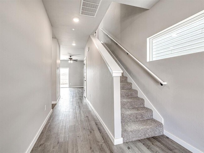 Building Photo - 8922 NW 109th Terrace