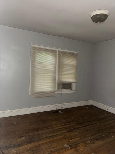 Building Photo - 3738 Sylvan Pl