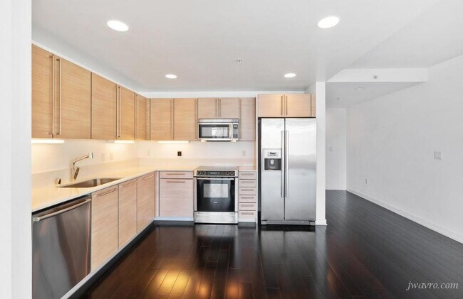 Building Photo - 1160 Mission St