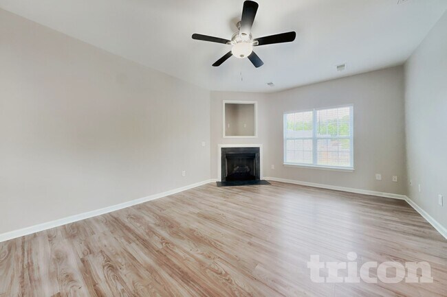 Building Photo - 4103 Laurel Creek Dr
