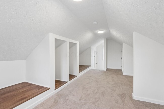Building Photo - 1470 E Weber Rd
