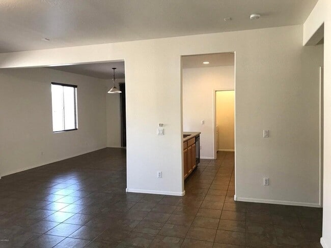 Building Photo - 7323 W St Charles Ave