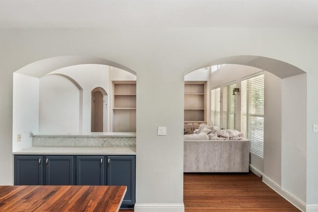Building Photo - 1107 Hollybrook Cove