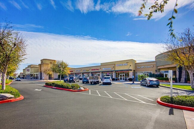 Building Photo - NEW LISTING 4 Bedroom, 3 Bathroom, 2 Garage Detached Condominium, with HVAC, Tankless Water Heate...