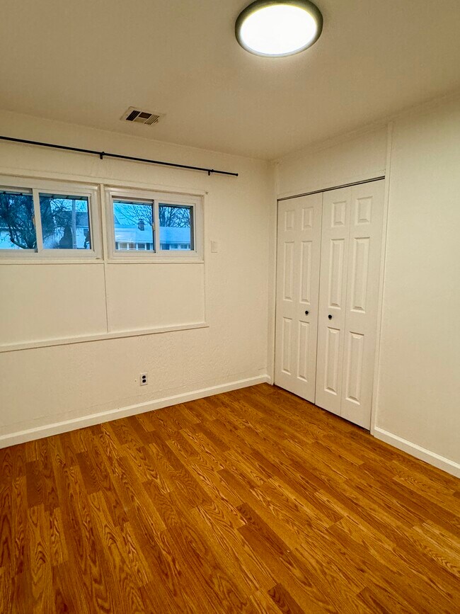 Bedroom 1C - 63 Elliot Pl